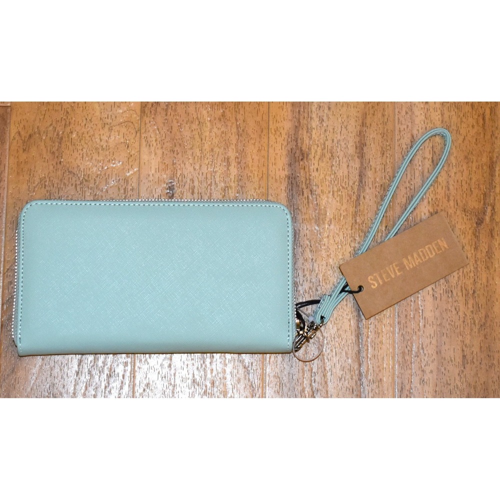 Steve Madden BZIPPY Wallet Womens OS Frosty Green NEW Zip Around Wristlet Strap - Picture 2 of 5